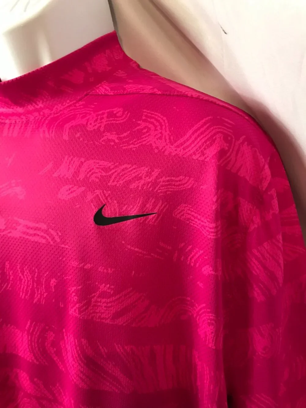 Nike Tiger Woods Collection Light Purple Activewear Athletic Sport Cut Tee Shirt
